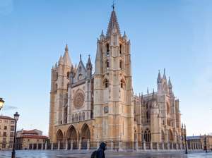 Catedral de León desde  una esquina 