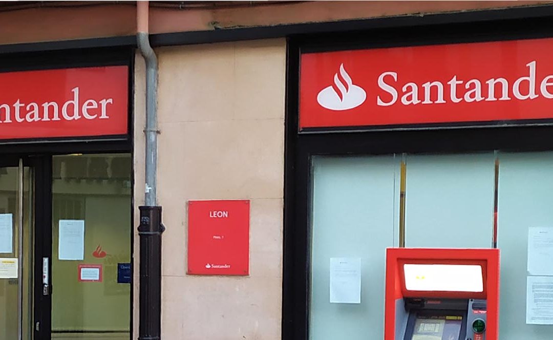 Cajero Banco Santander – CERRADO